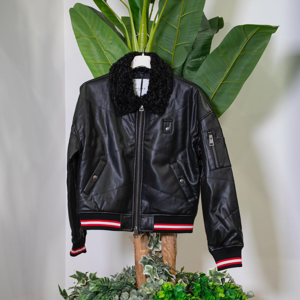 Gaelle Bomber in Ecopelle Nera