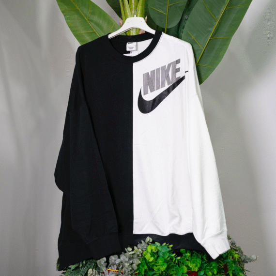 Nike Felpa Girocollo Oversize in Tuta Leggera