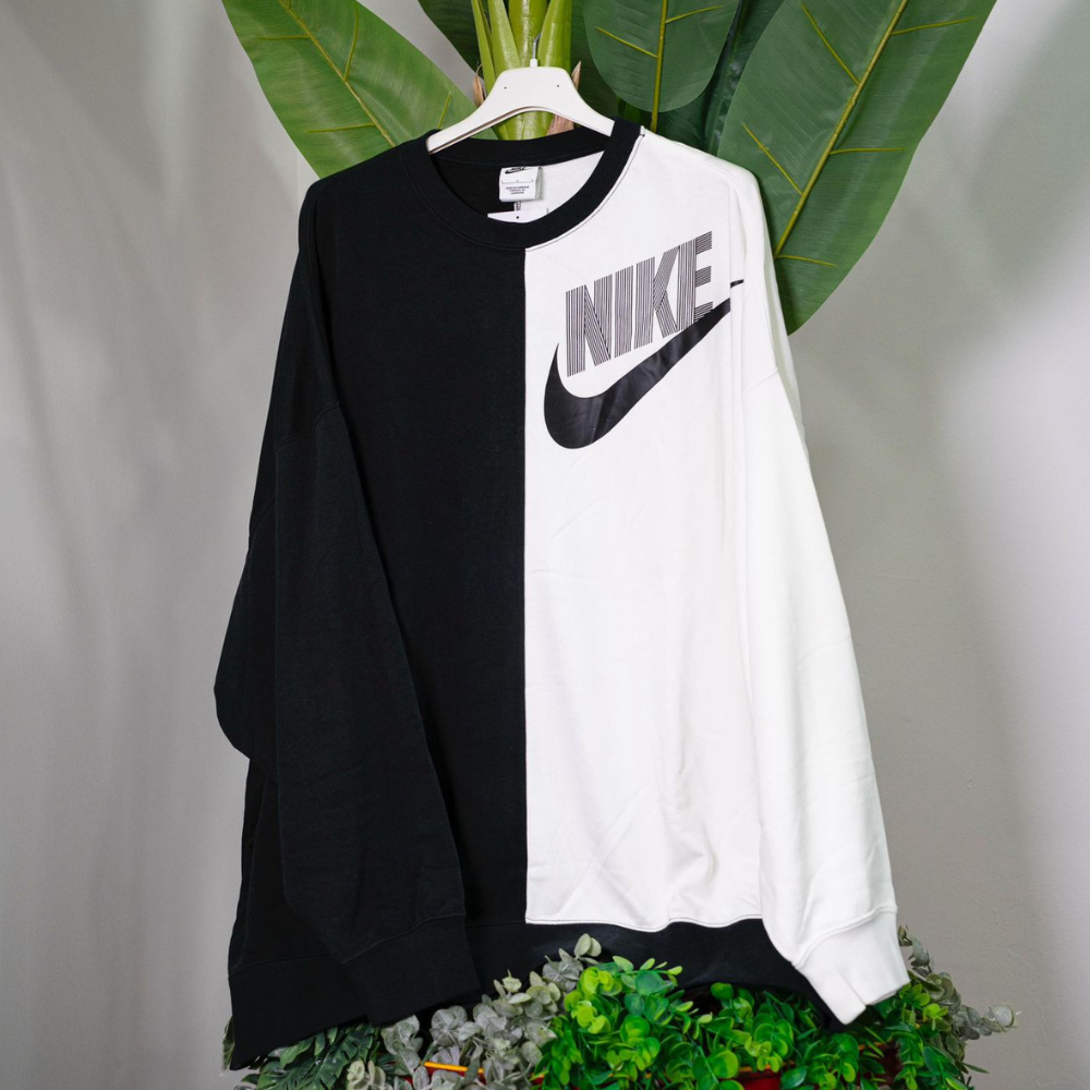 Nike Felpa Girocollo Oversize in Tuta Leggera