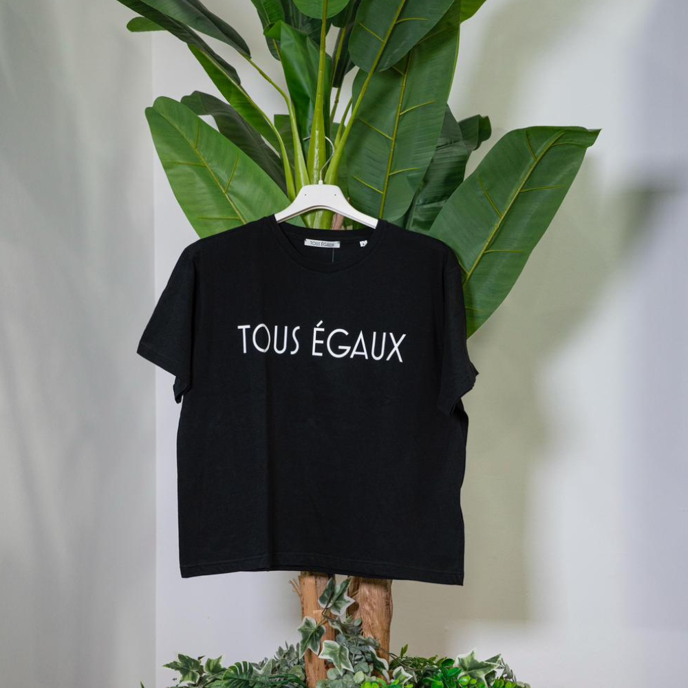 Tous Égaux T-shirt Crop Nera
