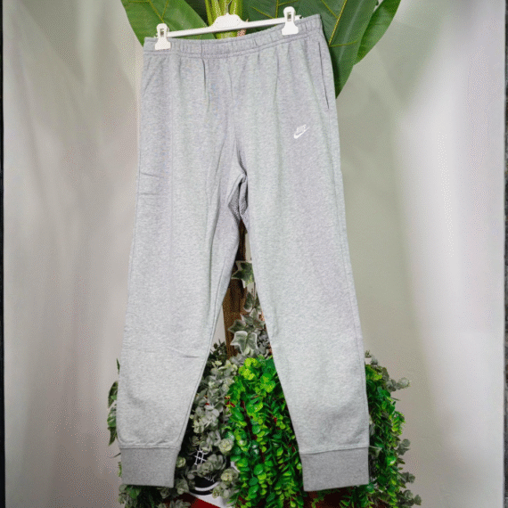 Nike Pantaloni Grigi in Tessuto Fleece