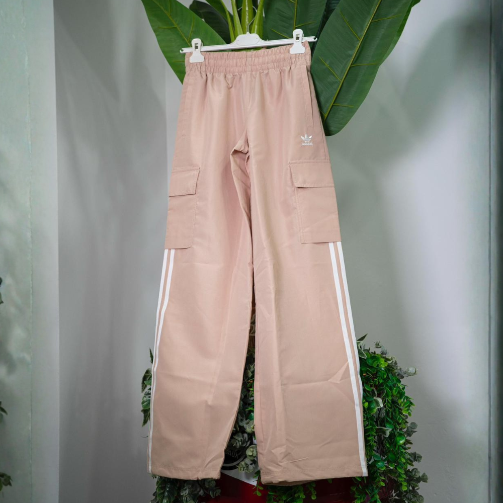 Adidas Originals Cargo Pants beige