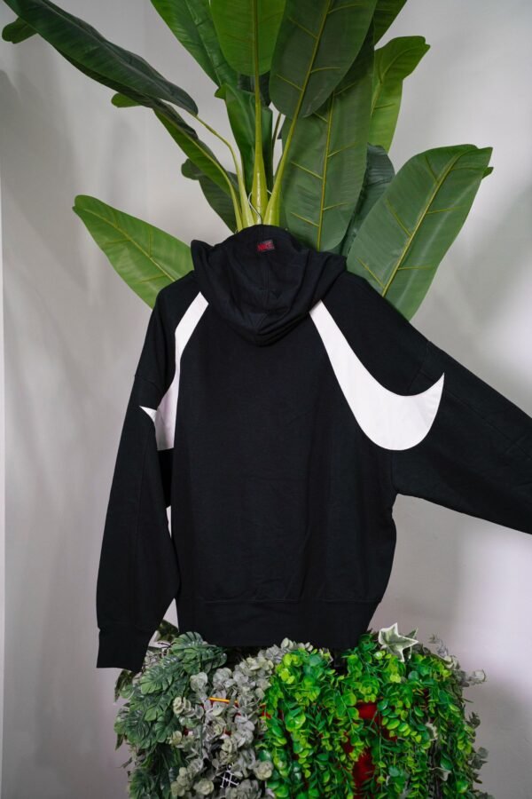 Nike Felpa Nera Logo 'Circa 50' - immagine 3
