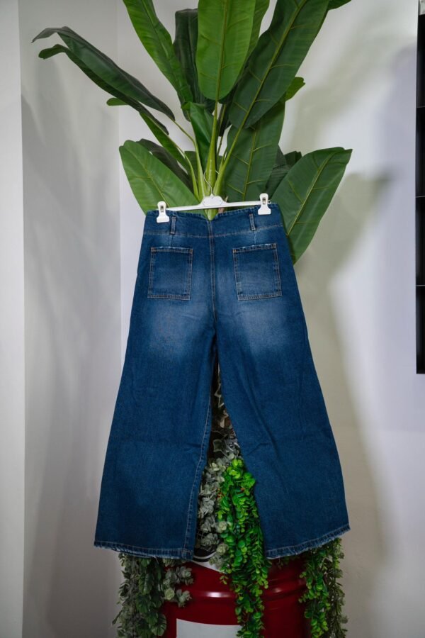 Vic Bee Jeans a Zampa - immagine 3