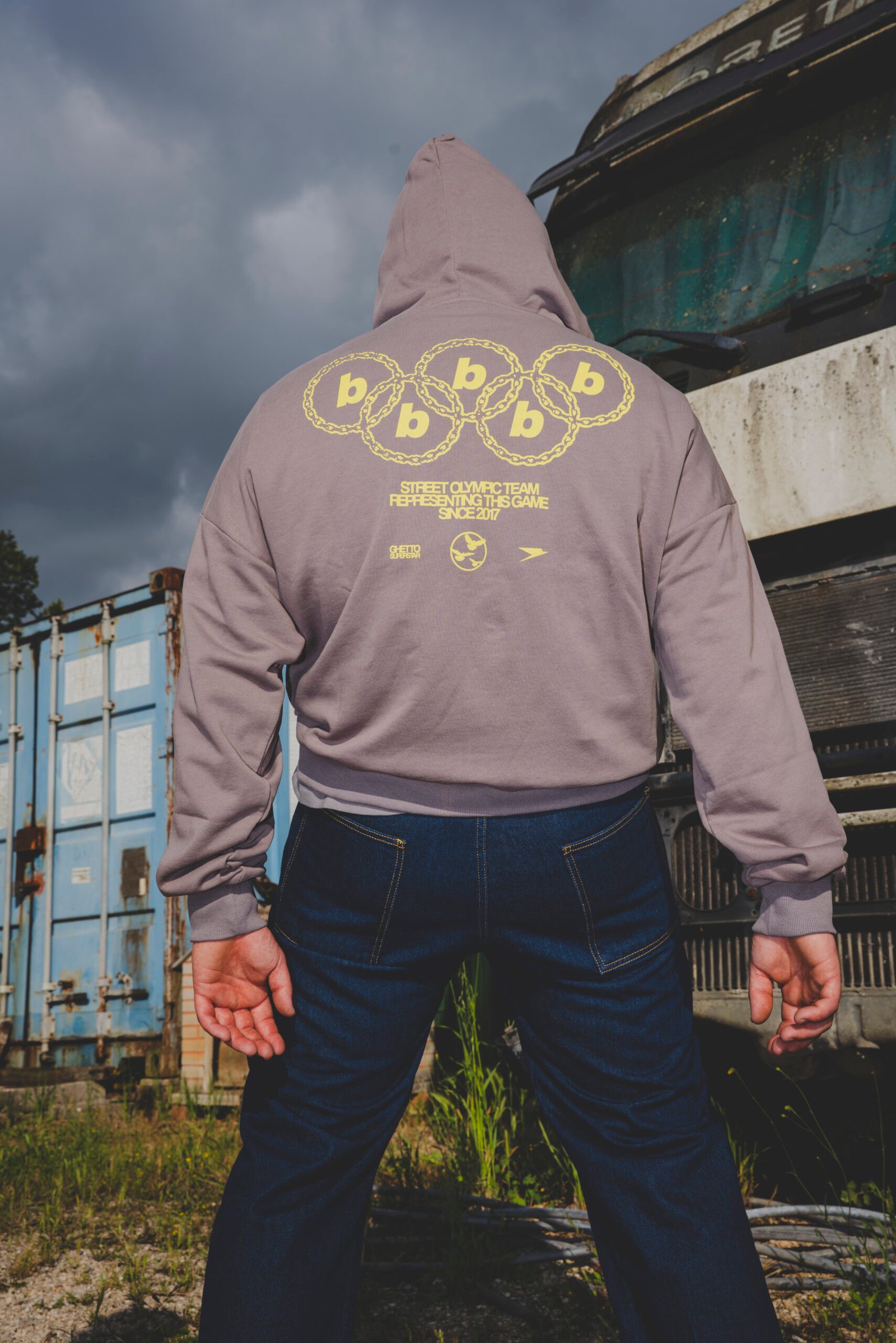 Zip Hoodie “Cruel Season” Italiano Grey - immagine 2