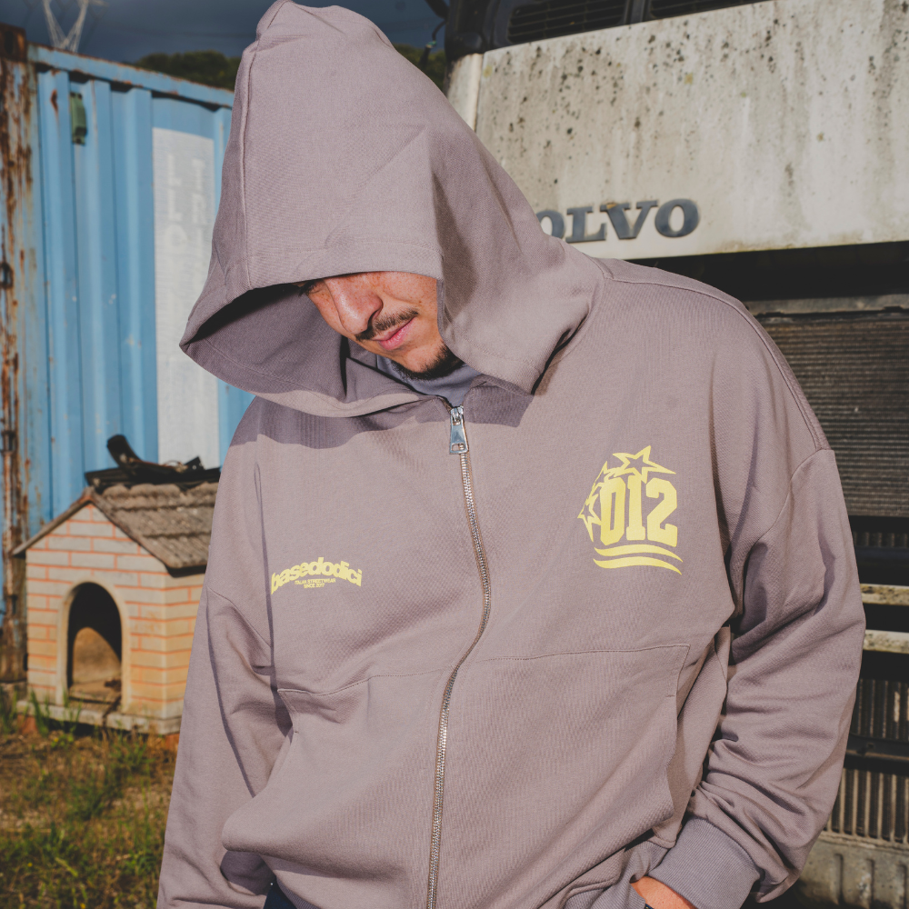 Zip Hoodie “Cruel Season” Italiano Grey