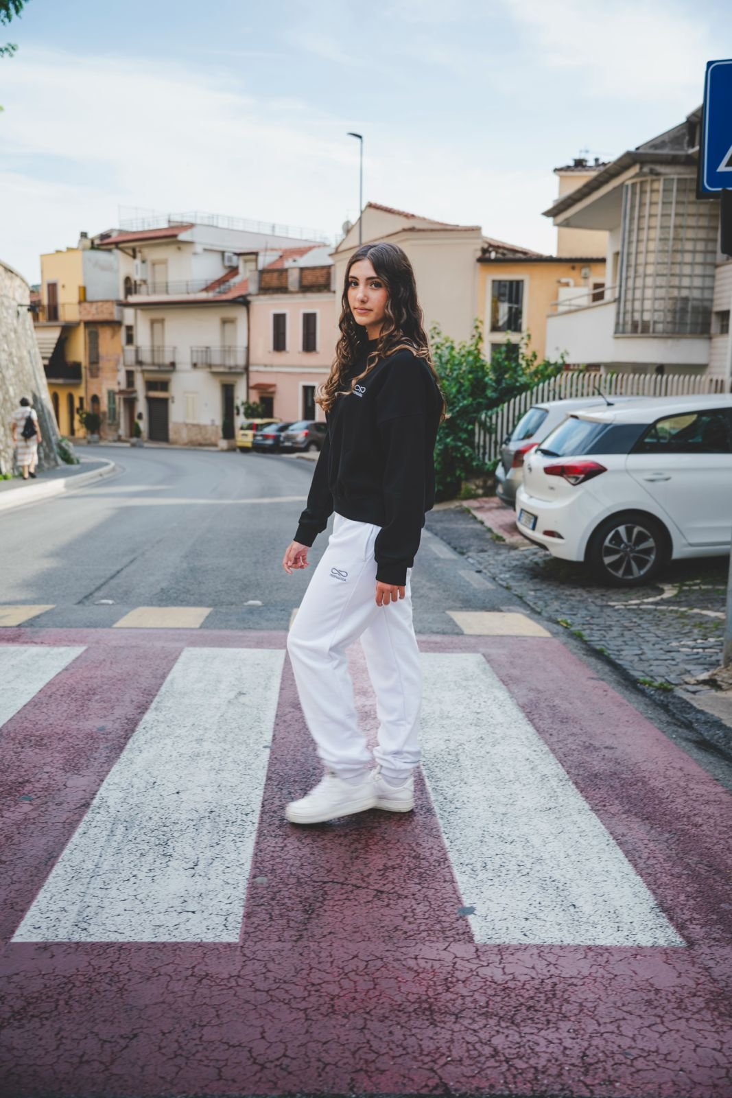 Propaganda Pantaloni Tuta Embroidery Bianchi - immagine 3