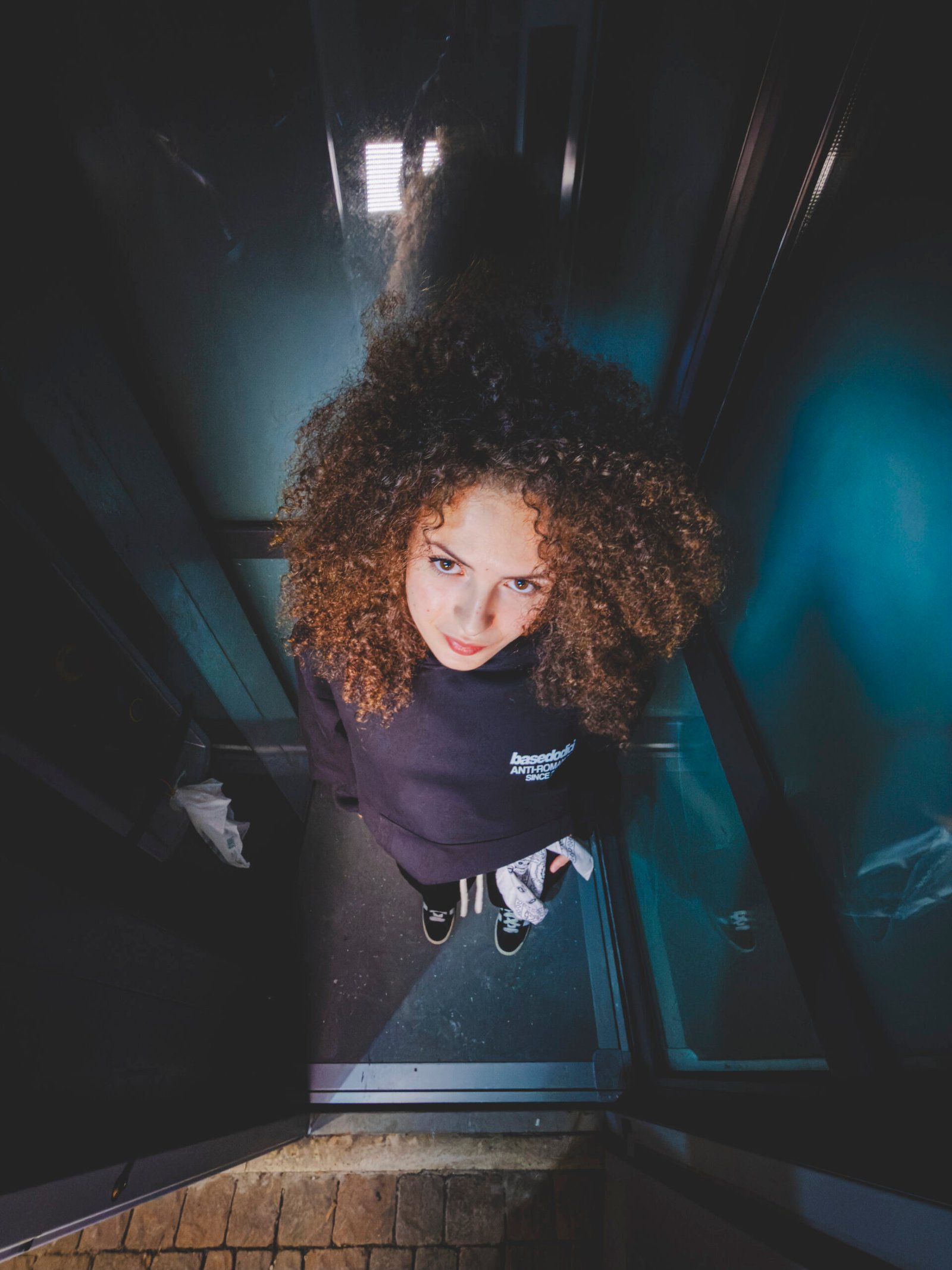 HOODIE "KILLED ROMANCE" BLACK/WHITE - immagine 4