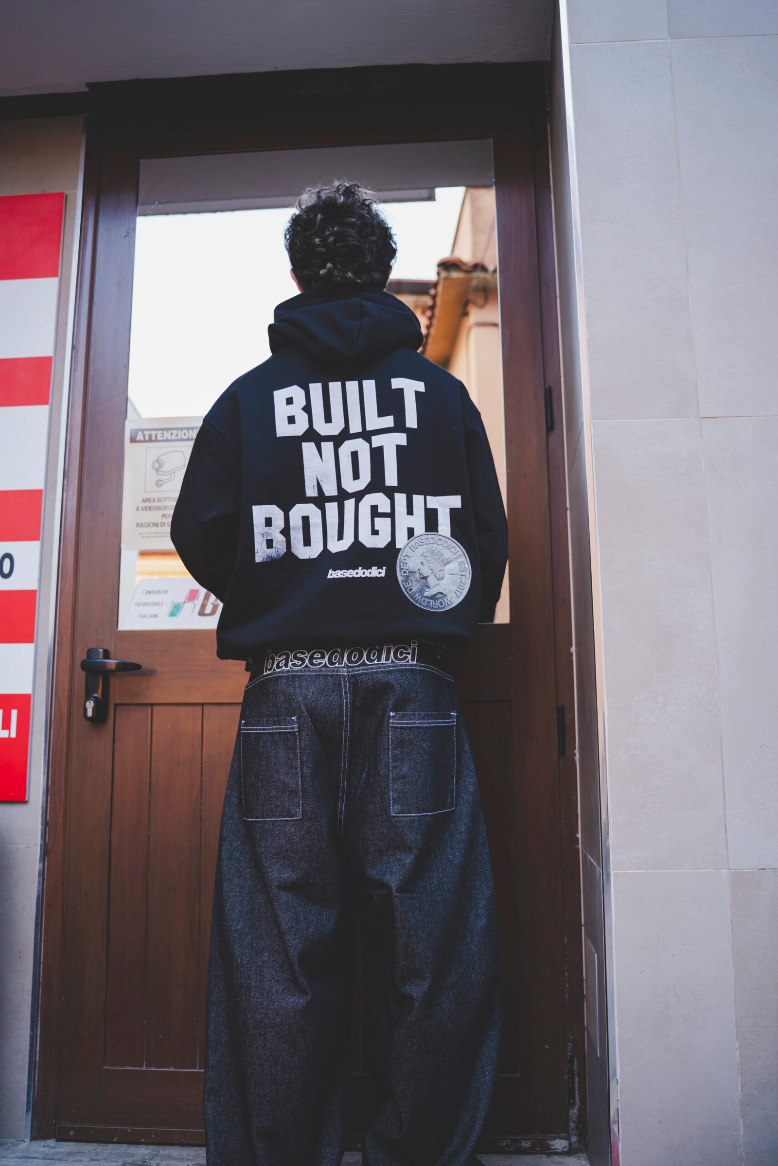 HOODIE "RUDEBOY LDN" NOTBOUGHT BLACK - immagine 3