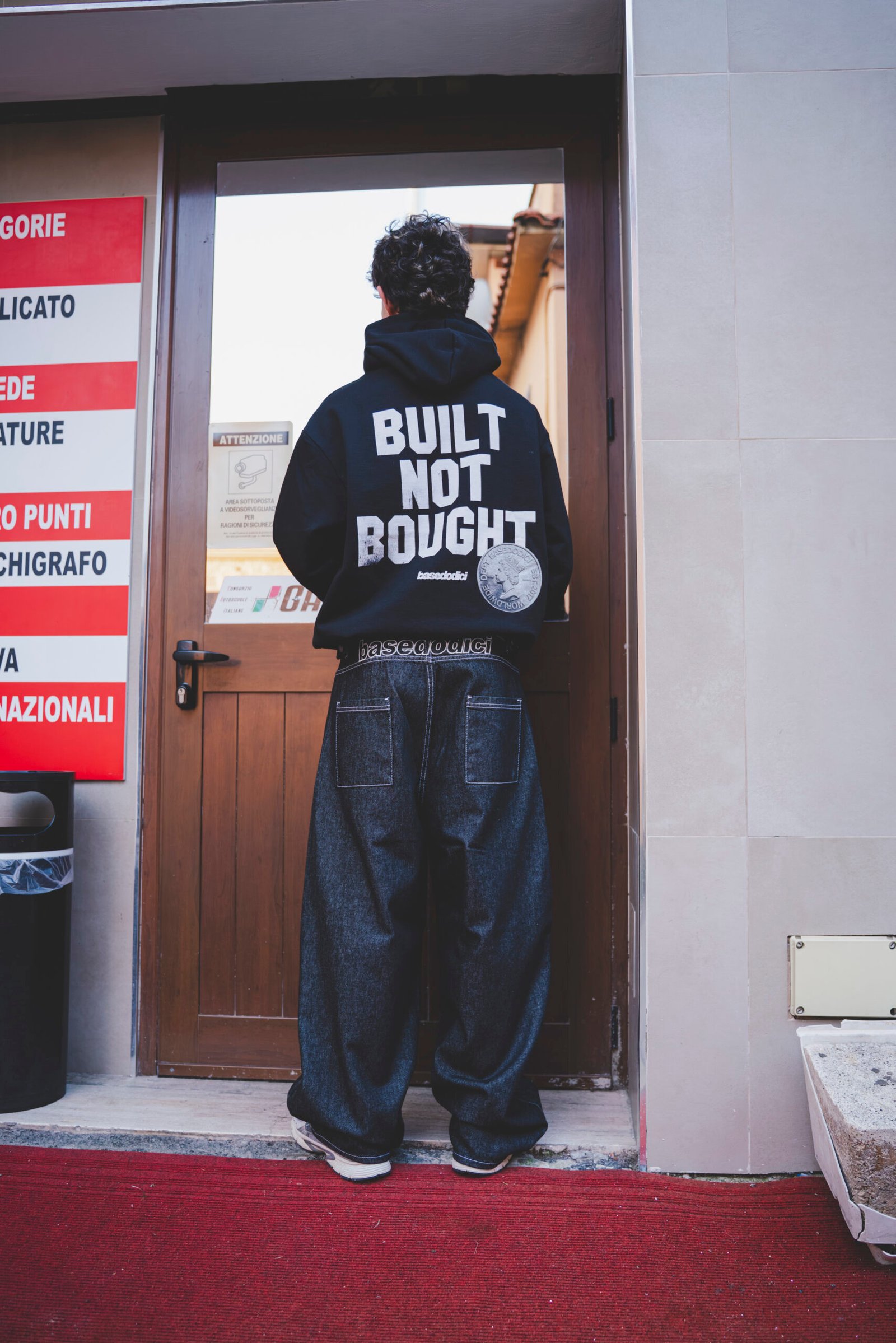 HOODIE "RUDEBOY LDN" NOTBOUGHT BLACK - immagine 6