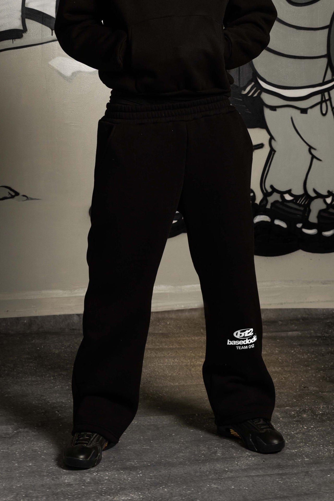 BASEDODICI FLEECE PANTS ''TEAM012'' LOGO BLACK/WHITE - immagine 2