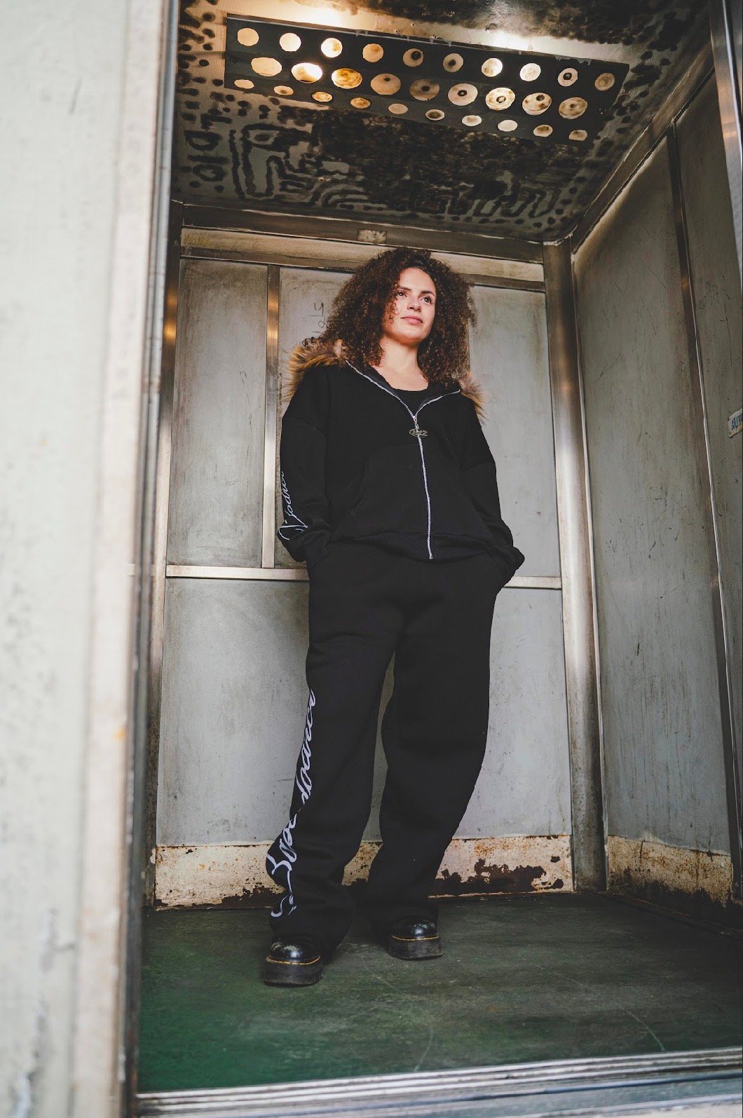 BASEDODICI FLEECE PANTS "RUDE DIAMOND" SCRIPT BLACK - immagine 3